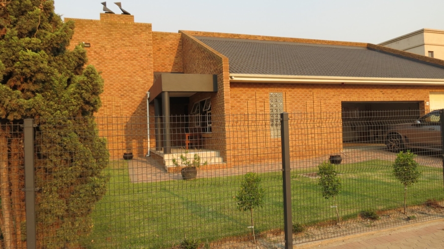 4 Bedroom Property for Sale in Diaz Beach Western Cape